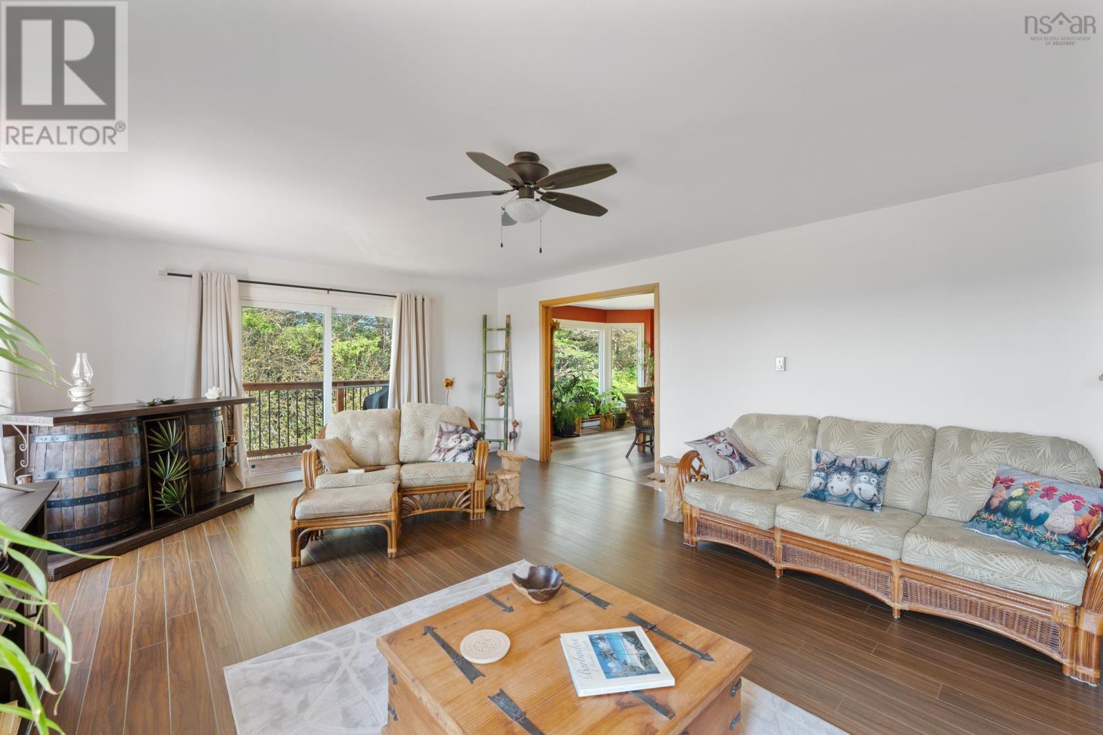 18-20 Harbourview Drive - 18