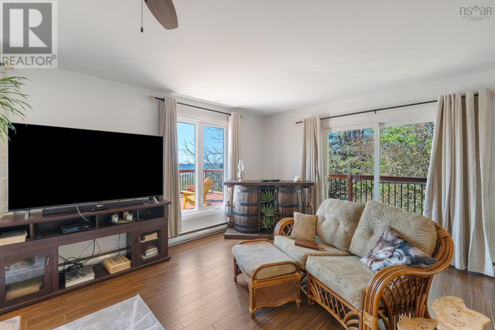 18-20 Harbourview Drive - 16