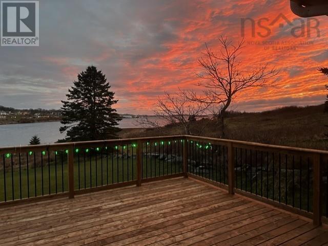 18-20 Harbourview Drive - 50