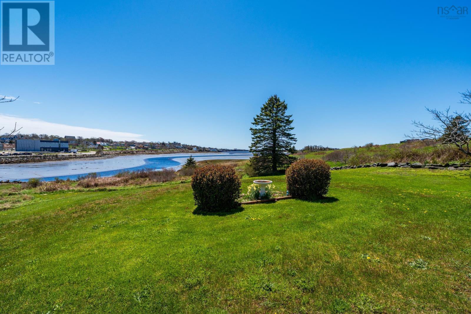 18-20 Harbourview Drive - 47