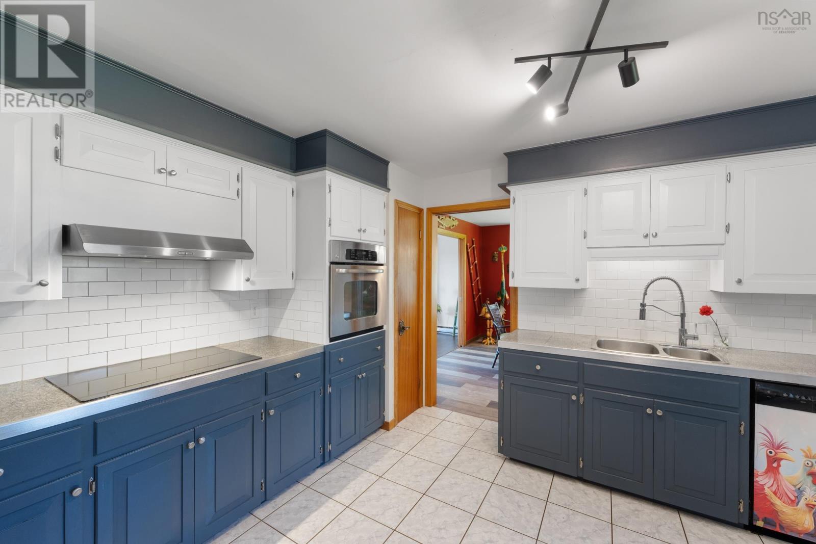18-20 Harbourview Drive - 10