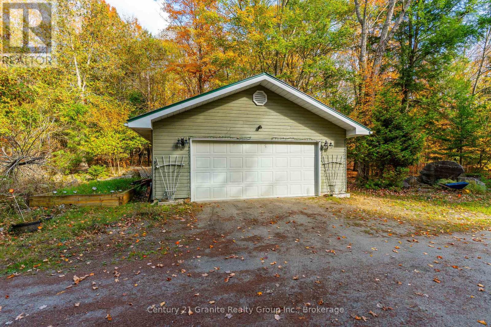 1058 KIPPS LANE - 4