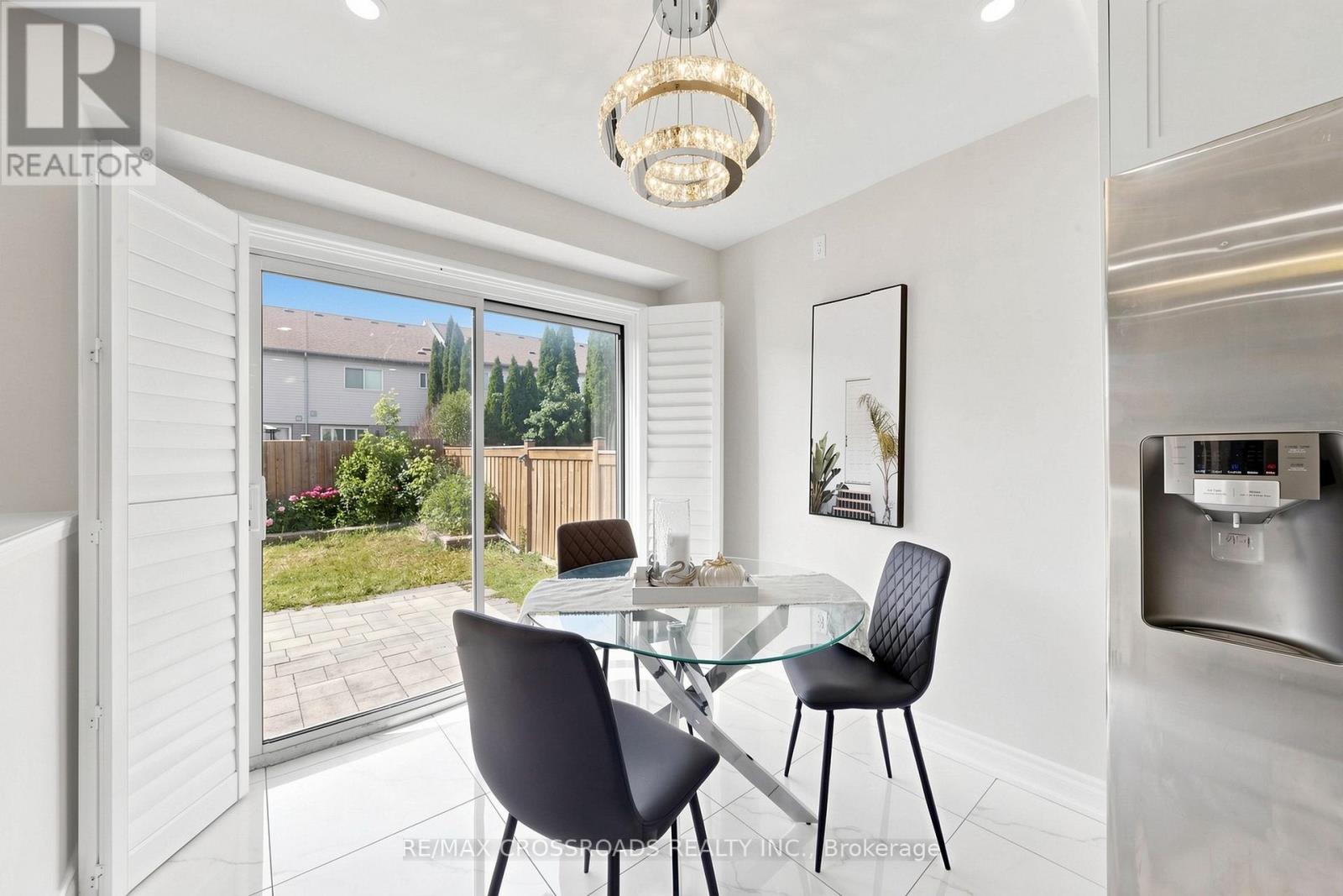 72 TELEGRAPH DRIVE - 20