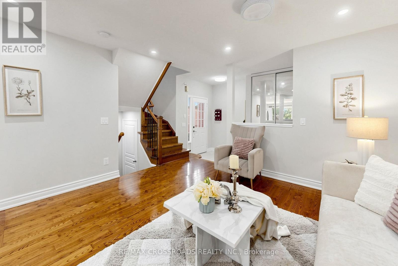 72 TELEGRAPH DRIVE - 10