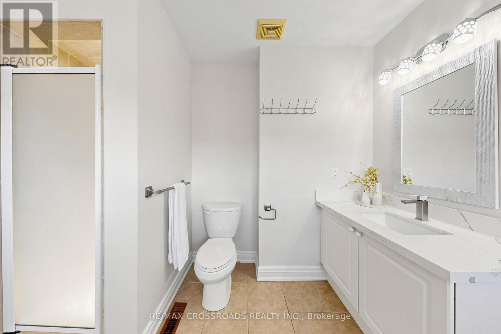 72 TELEGRAPH DRIVE - 28