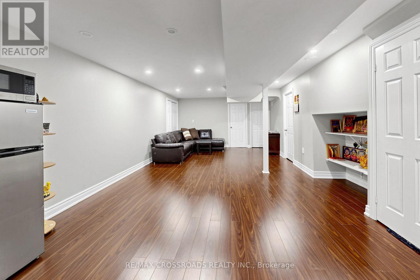 72 TELEGRAPH DRIVE - 39