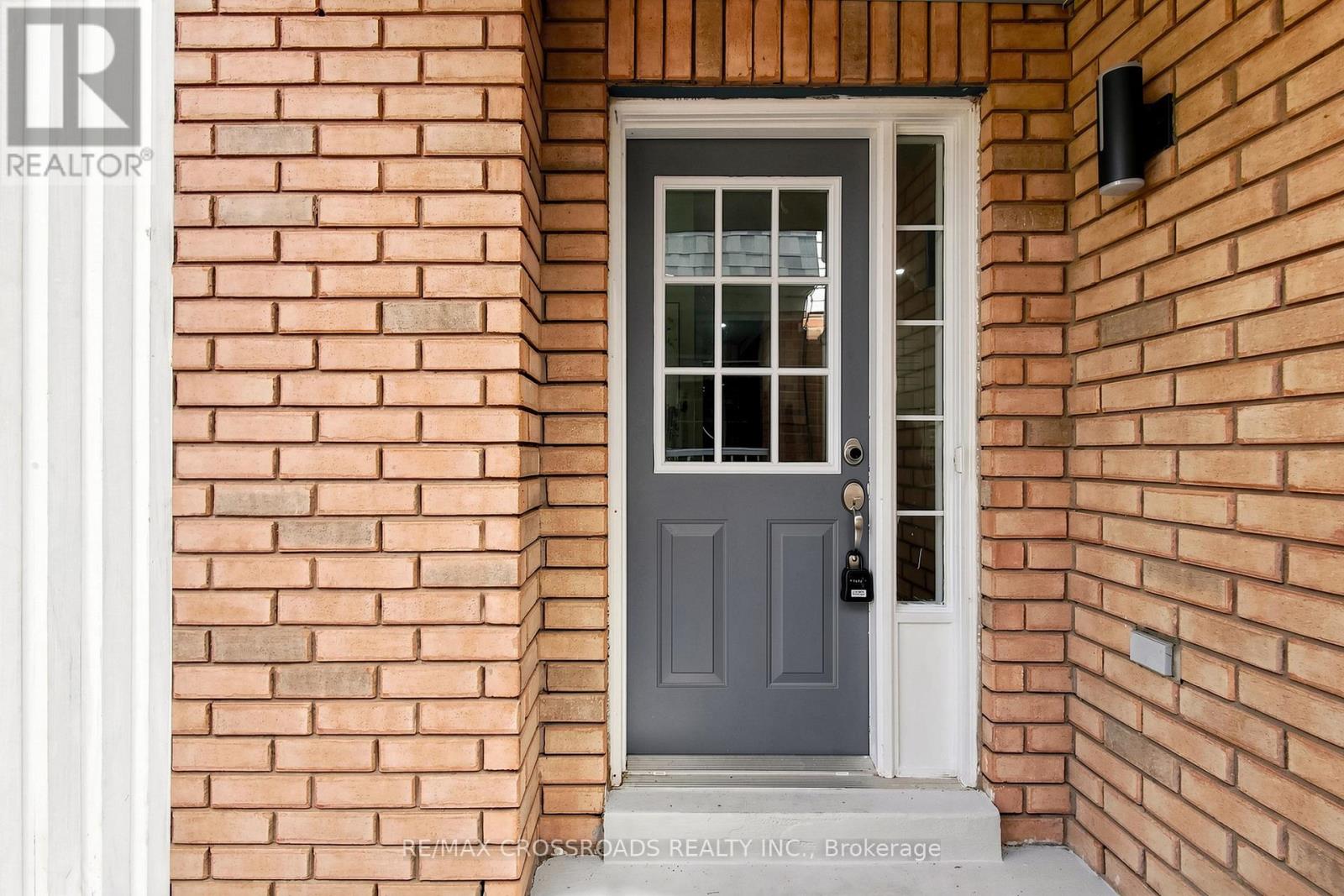 72 TELEGRAPH DRIVE - 6