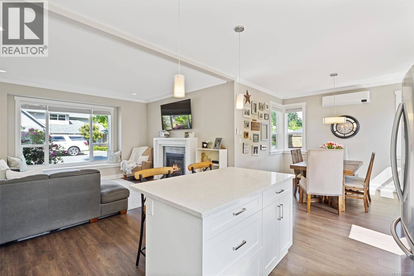 1286 McLeod Pl, Langford
