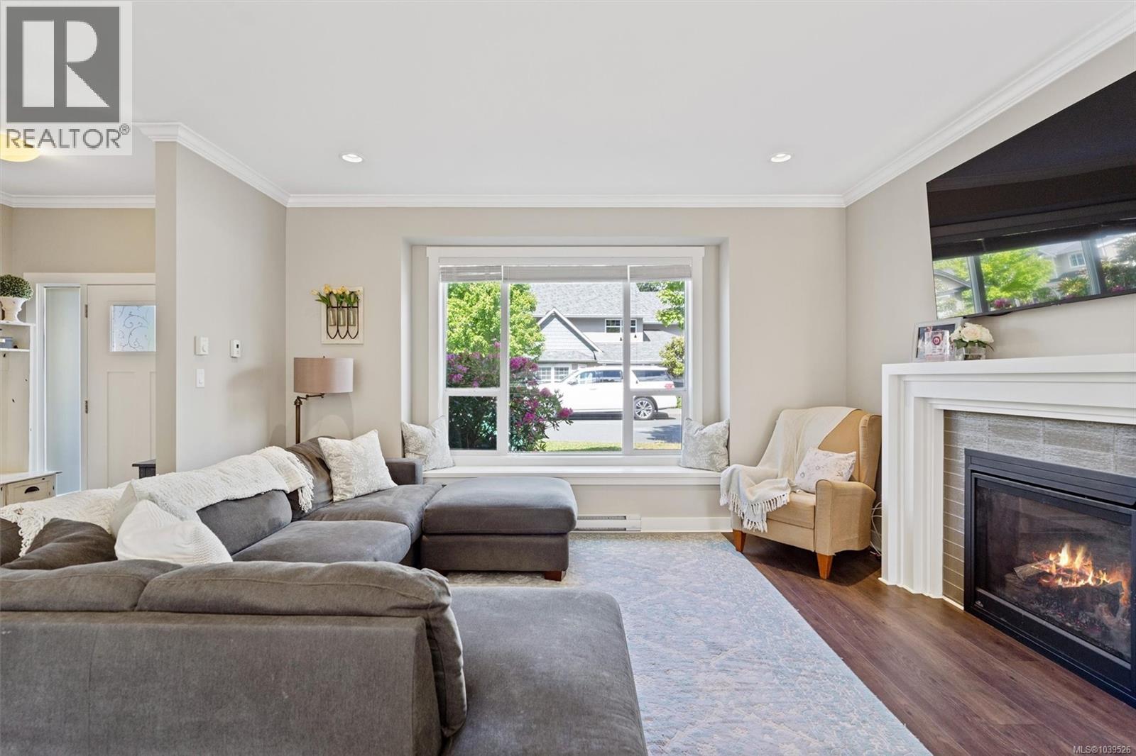 1286 McLeod Pl, Langford