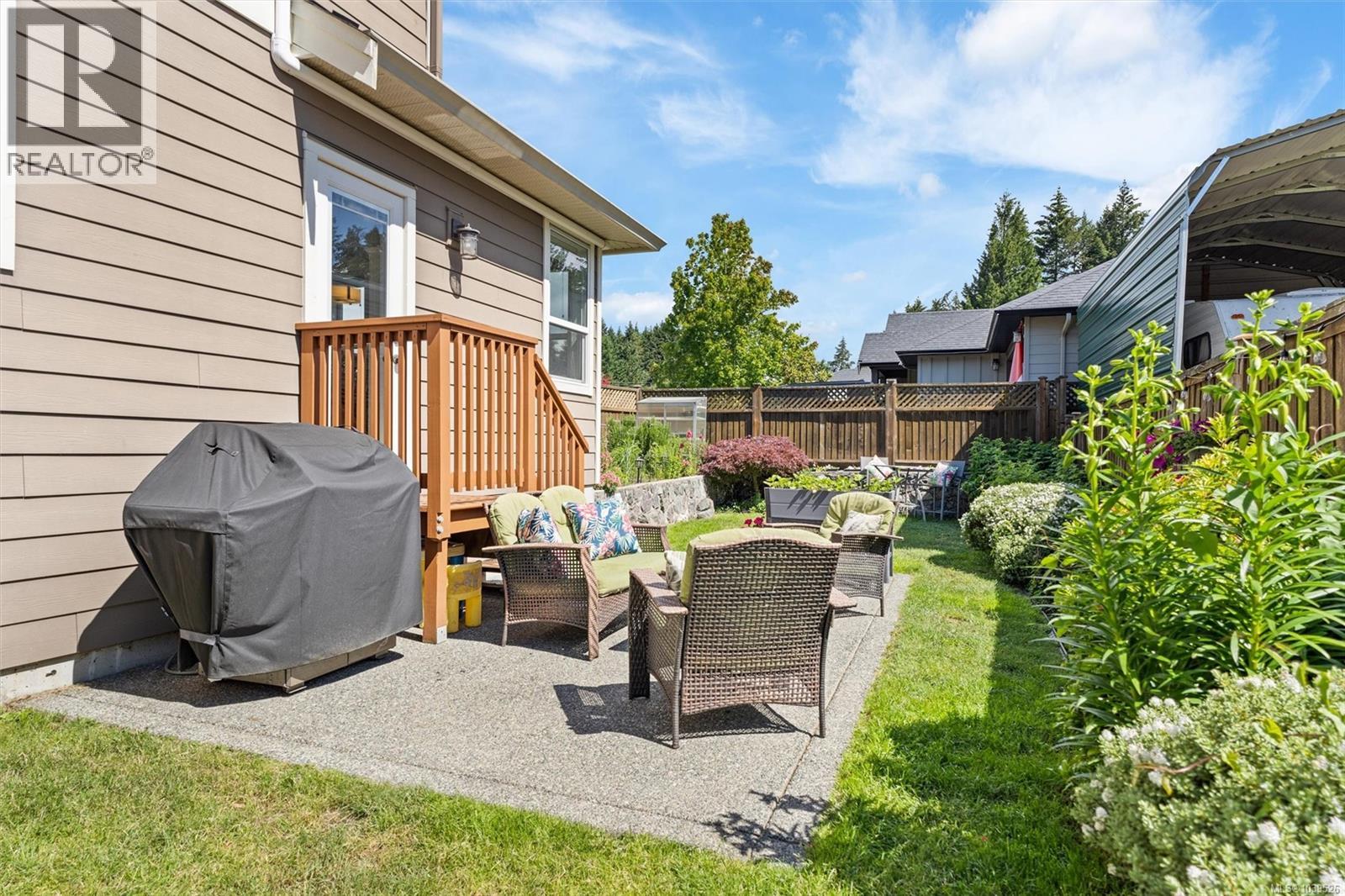 1286 McLeod Pl - 26