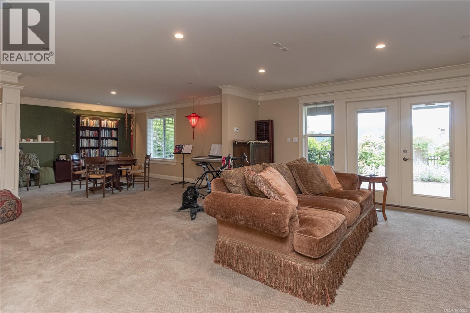 1293 Rockhampton Close - 33
