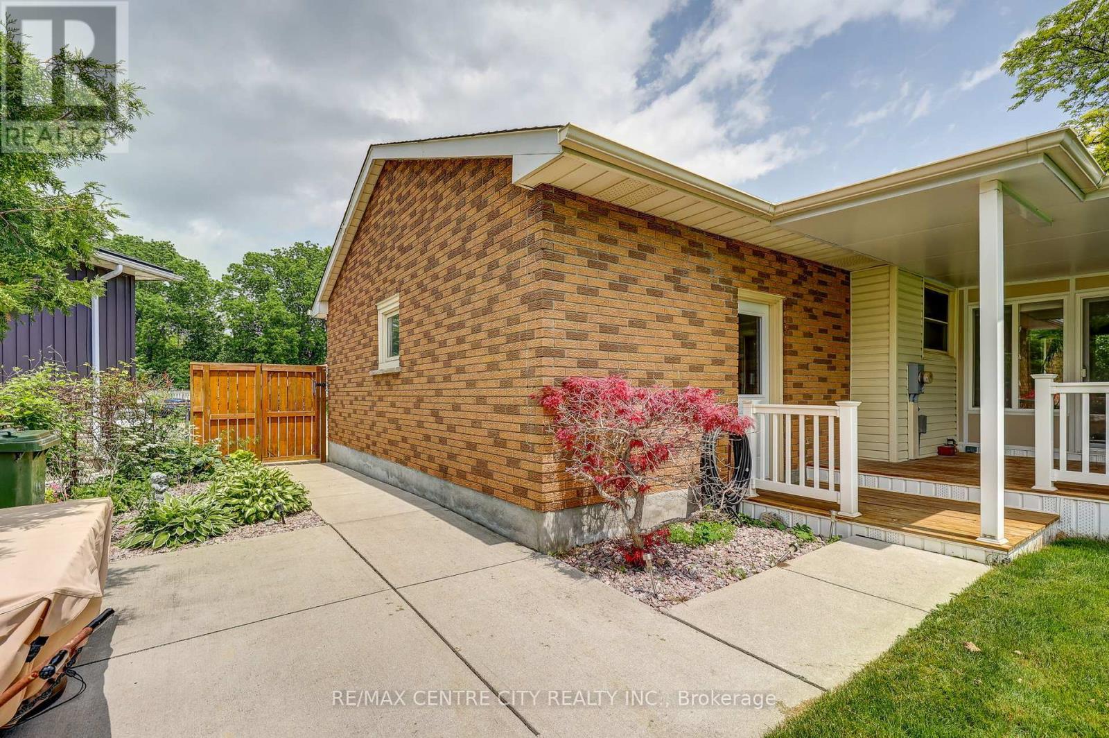 9 NORTHWOOD PLACE - 10