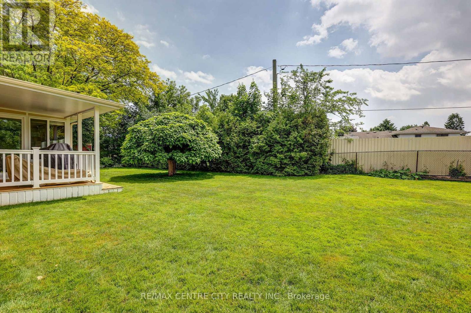 9 NORTHWOOD PLACE - 12