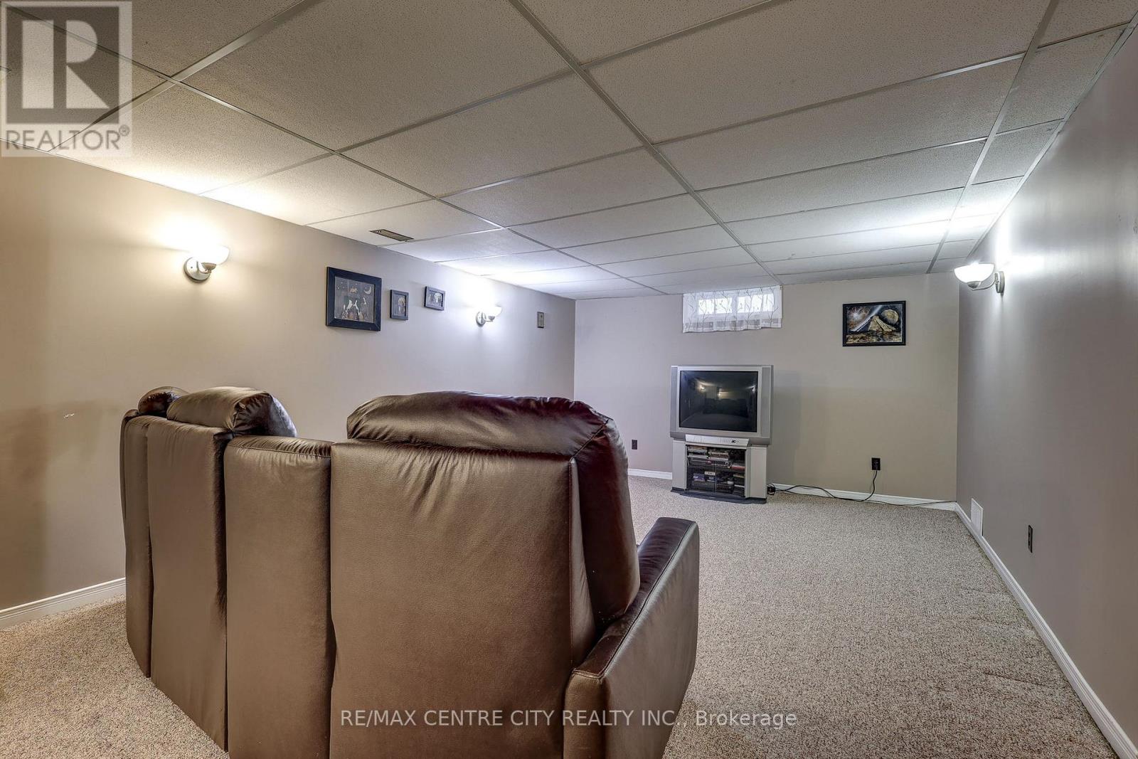 9 NORTHWOOD PLACE - 46