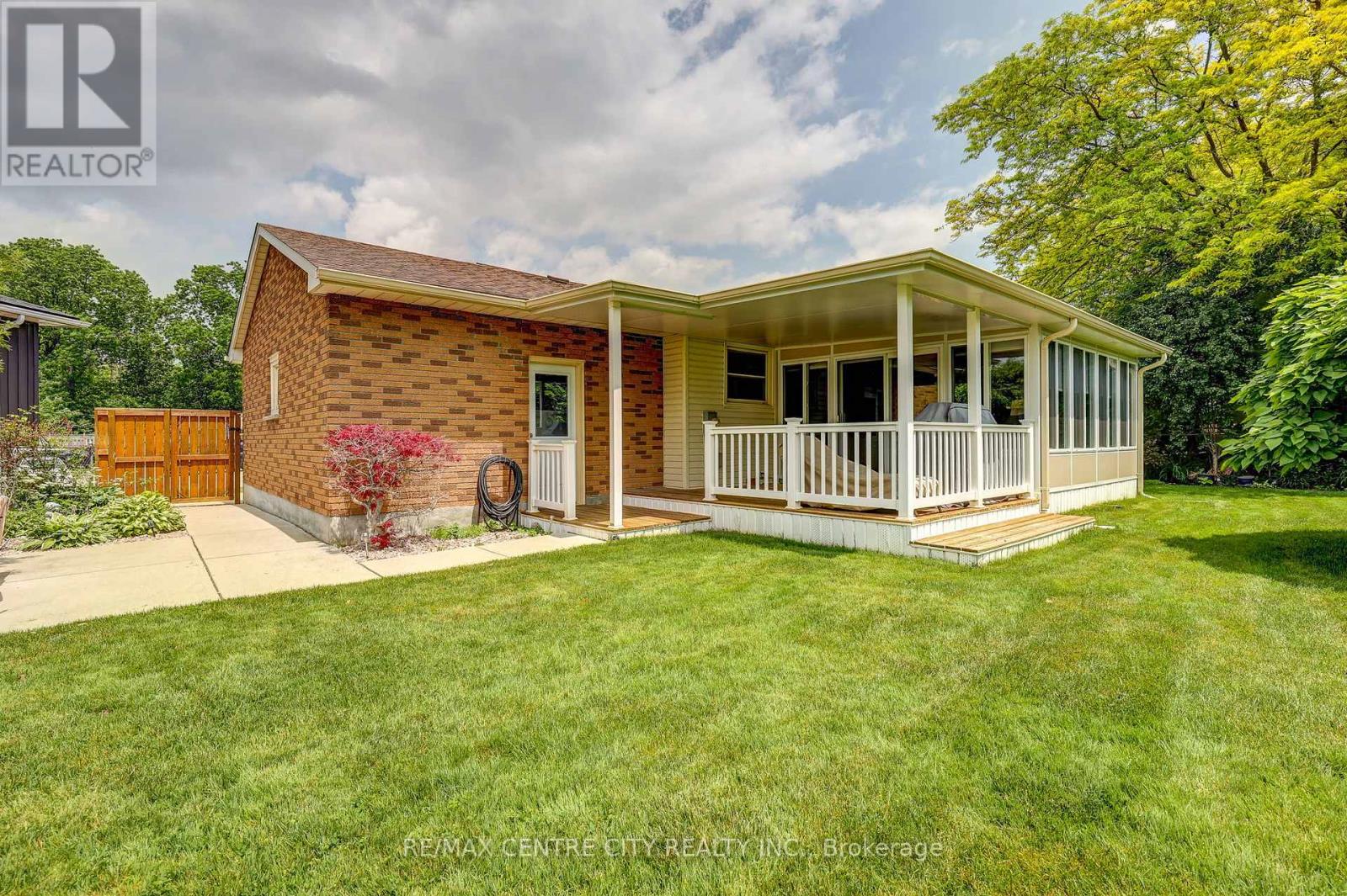 9 NORTHWOOD PLACE - 9