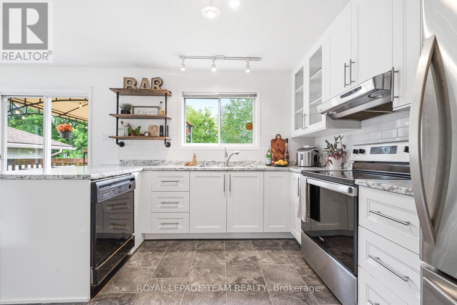58 SEVENTH AVENUE - 16