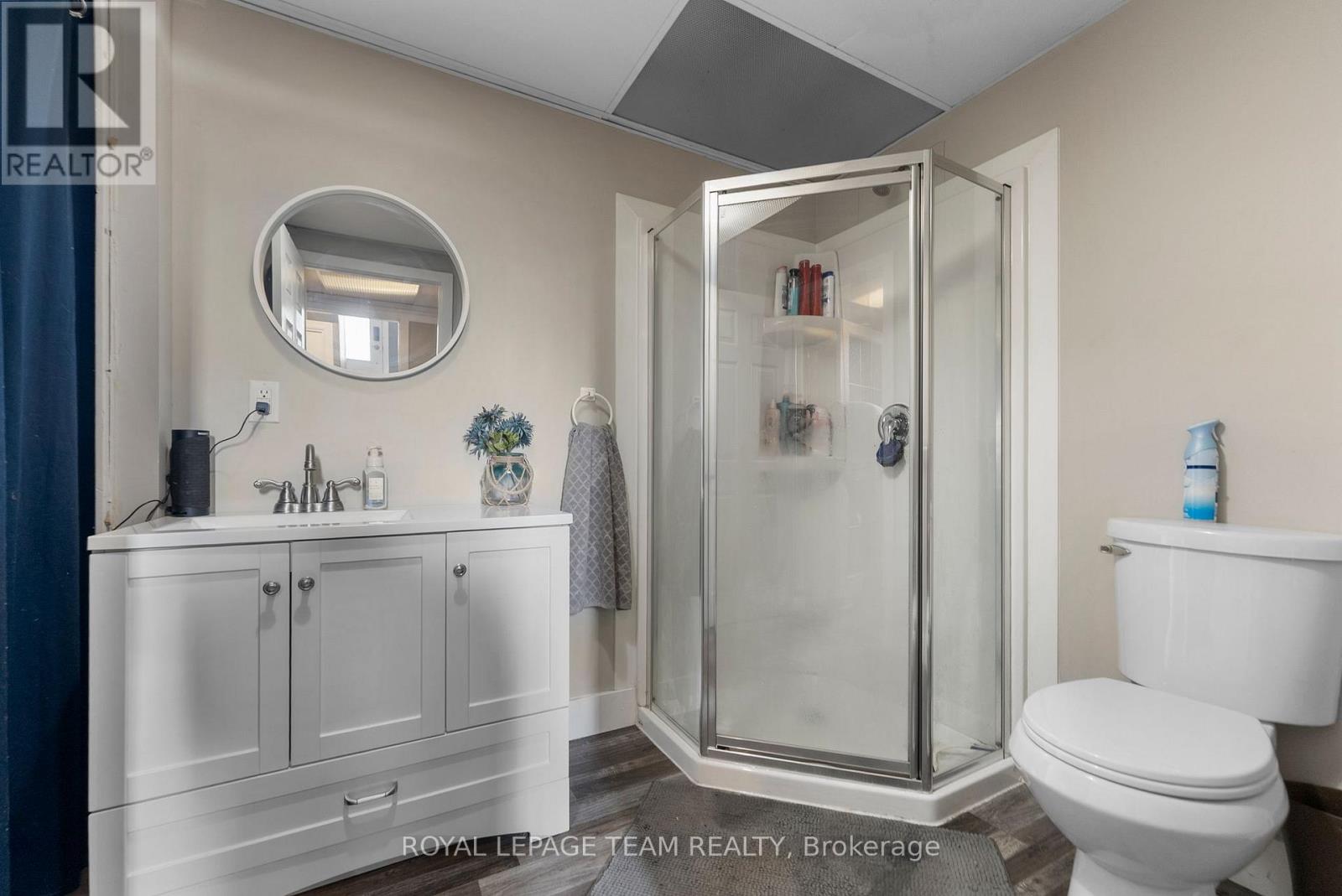 58 SEVENTH AVENUE - 25