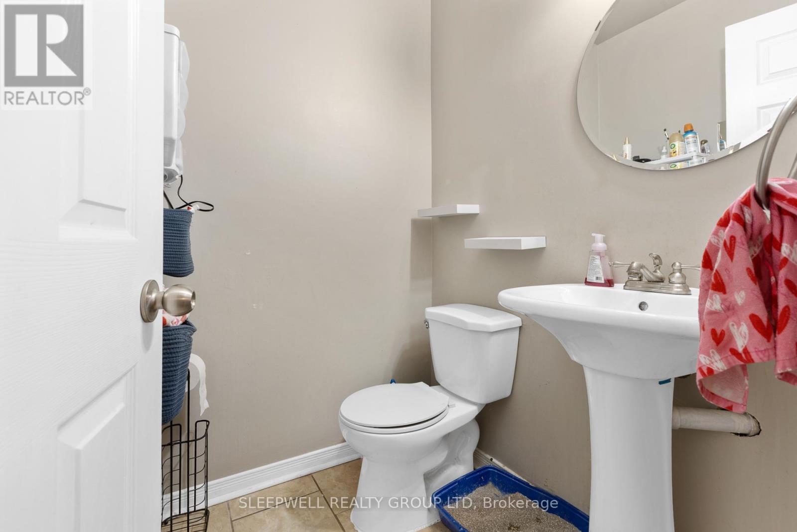 3 Bed, 2 Bath House for Rent in Ottawa – 55 ALBERNI STREET, Ottawa – MLS# X13441222 - Image 15