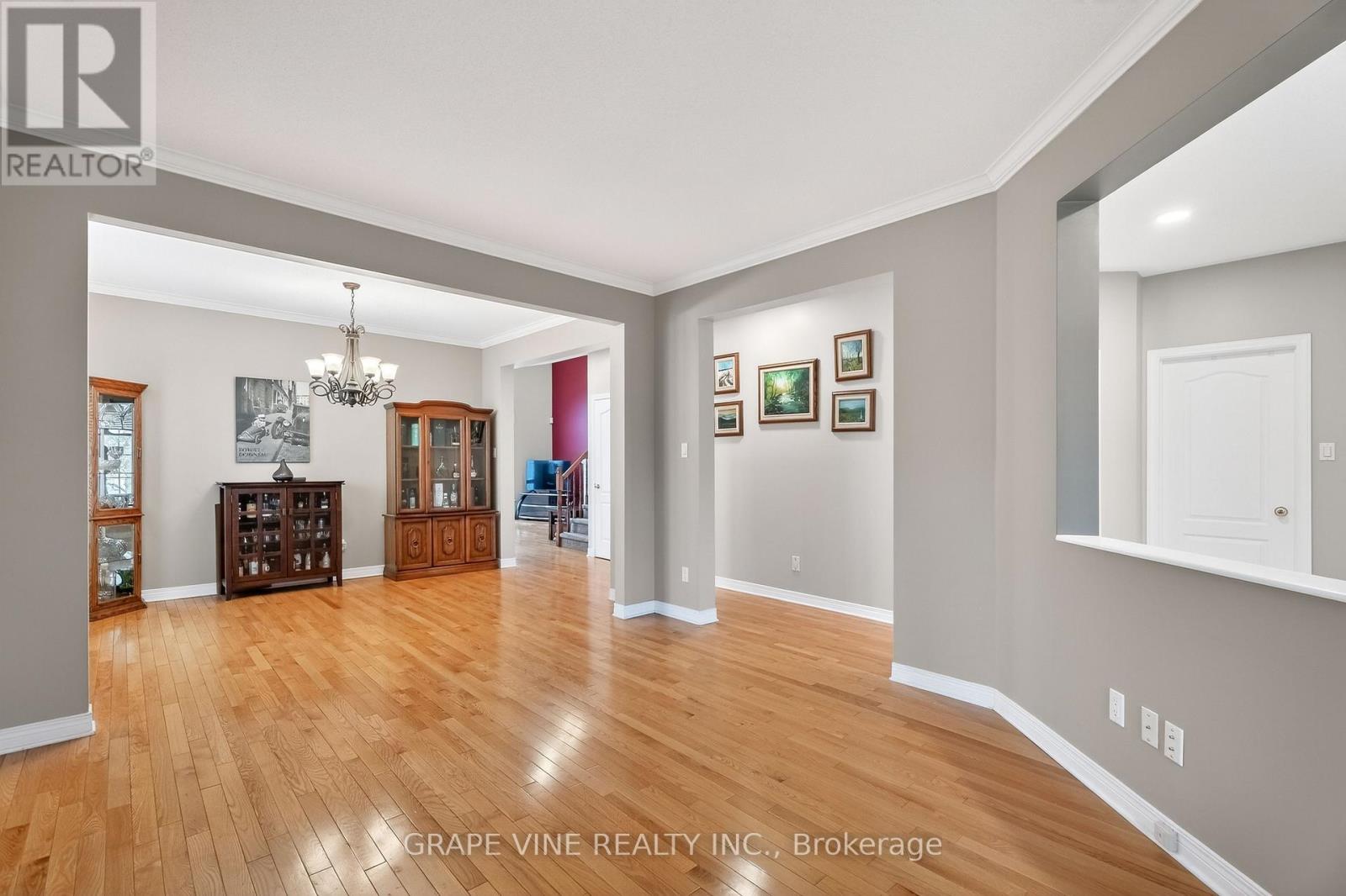 103 ROWALLEN PLACE - 12
