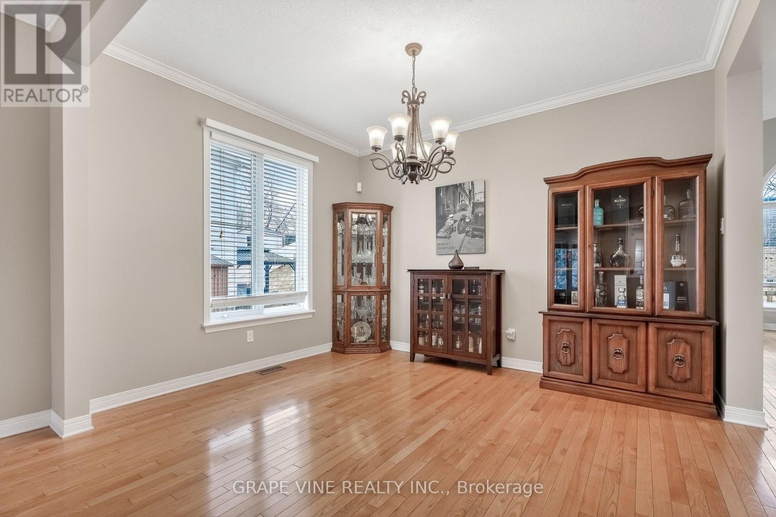 103 ROWALLEN PLACE - 14