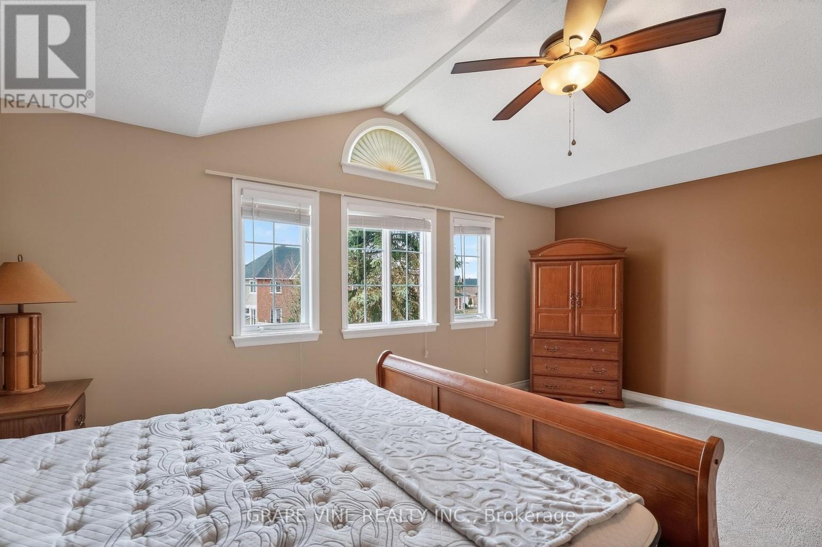 103 ROWALLEN PLACE - 32