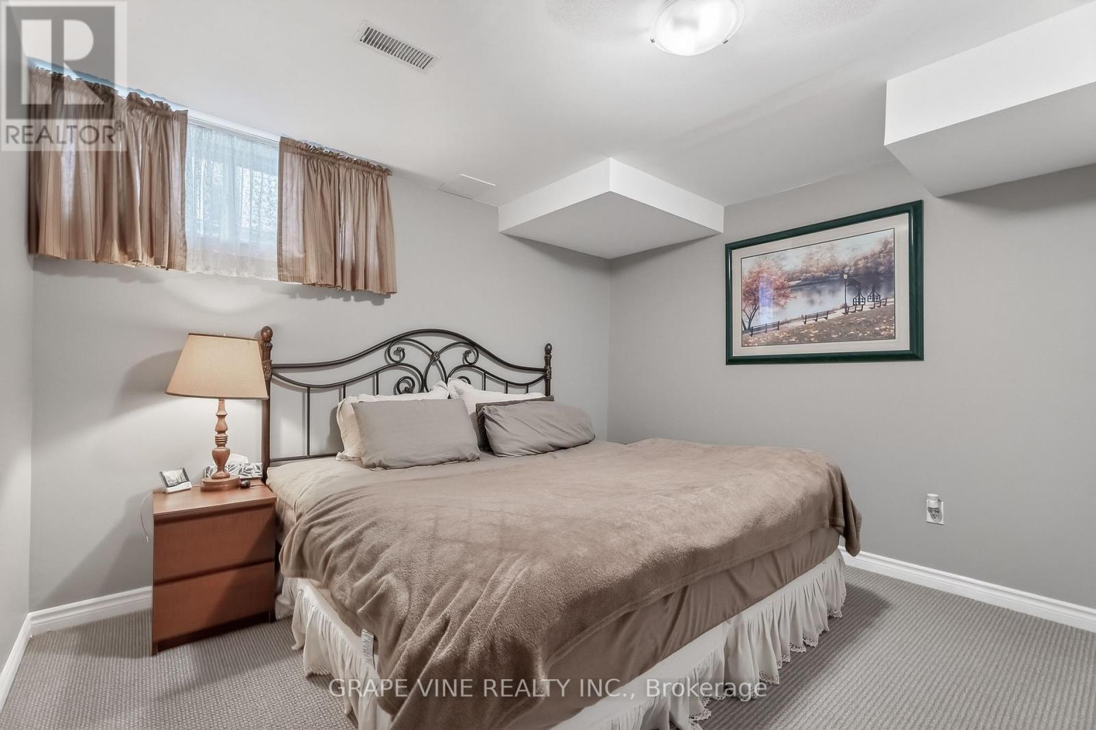 103 ROWALLEN PLACE - 38