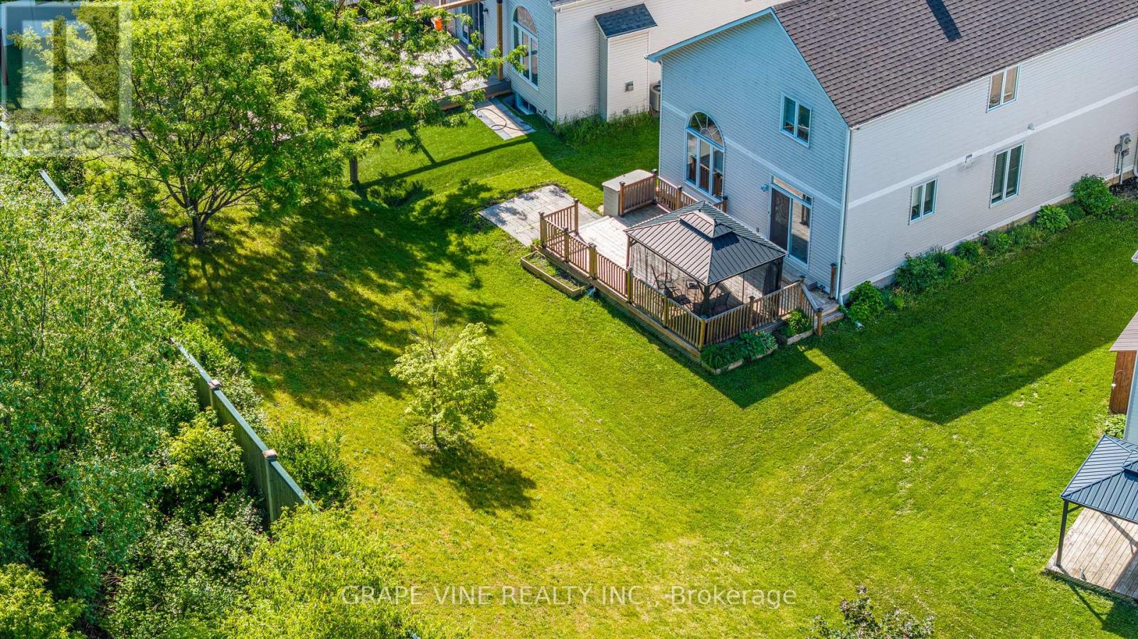 103 ROWALLEN PLACE - 41