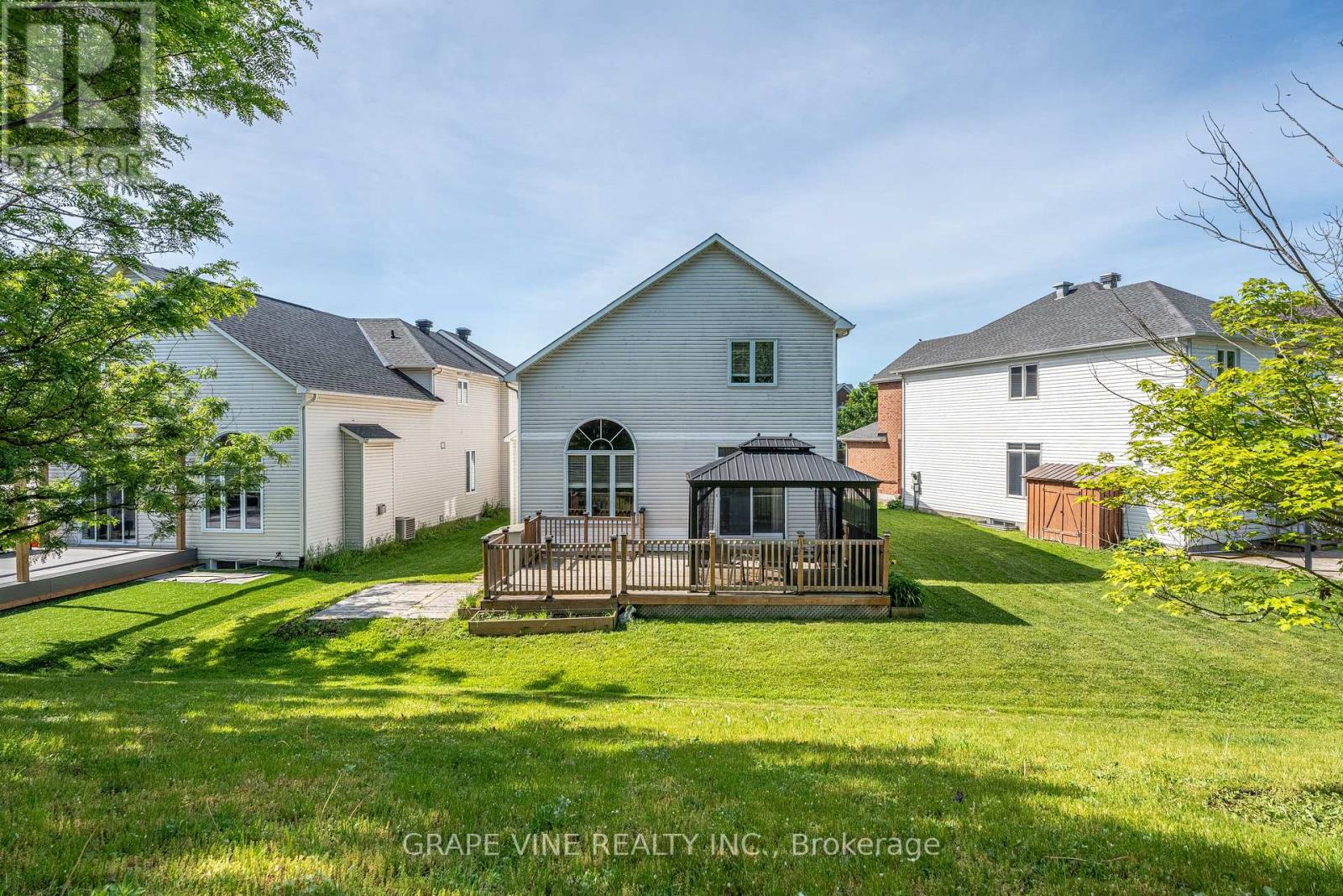 103 ROWALLEN PLACE - 44