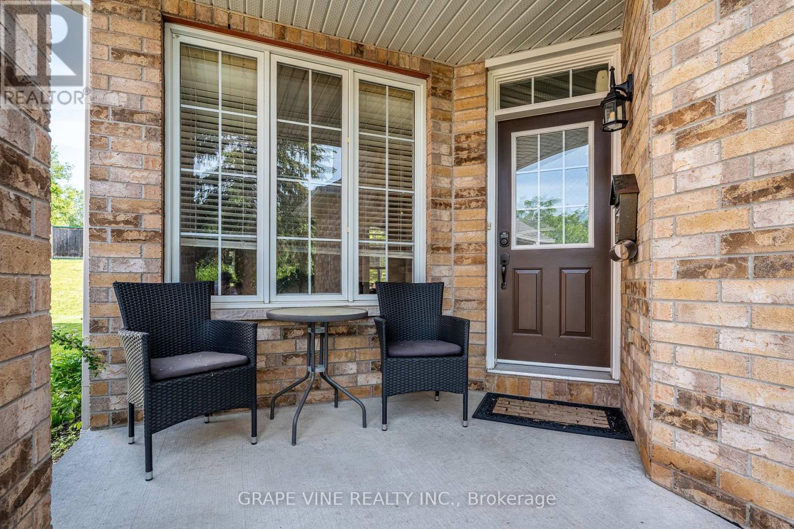 103 ROWALLEN PLACE - 6
