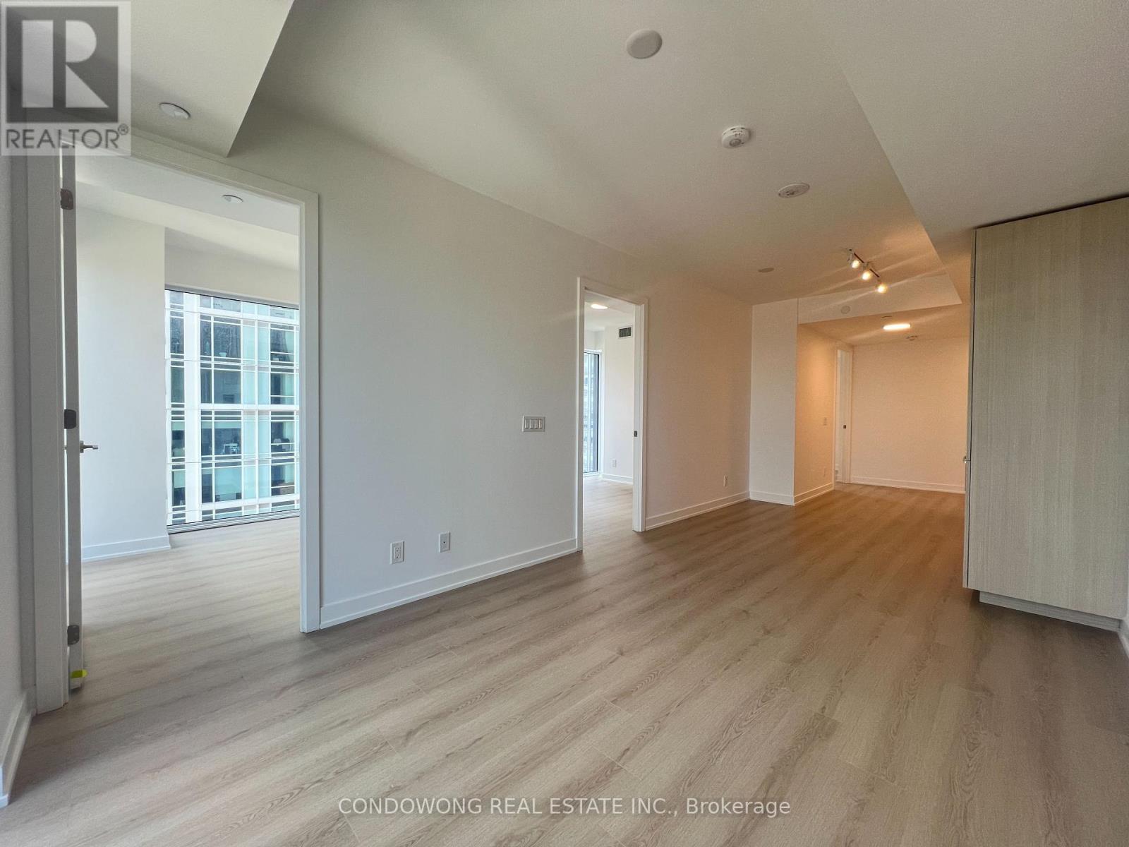Super Bright & Spacious