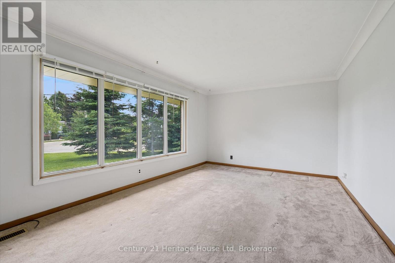 470 CAMERON STREET - 19
