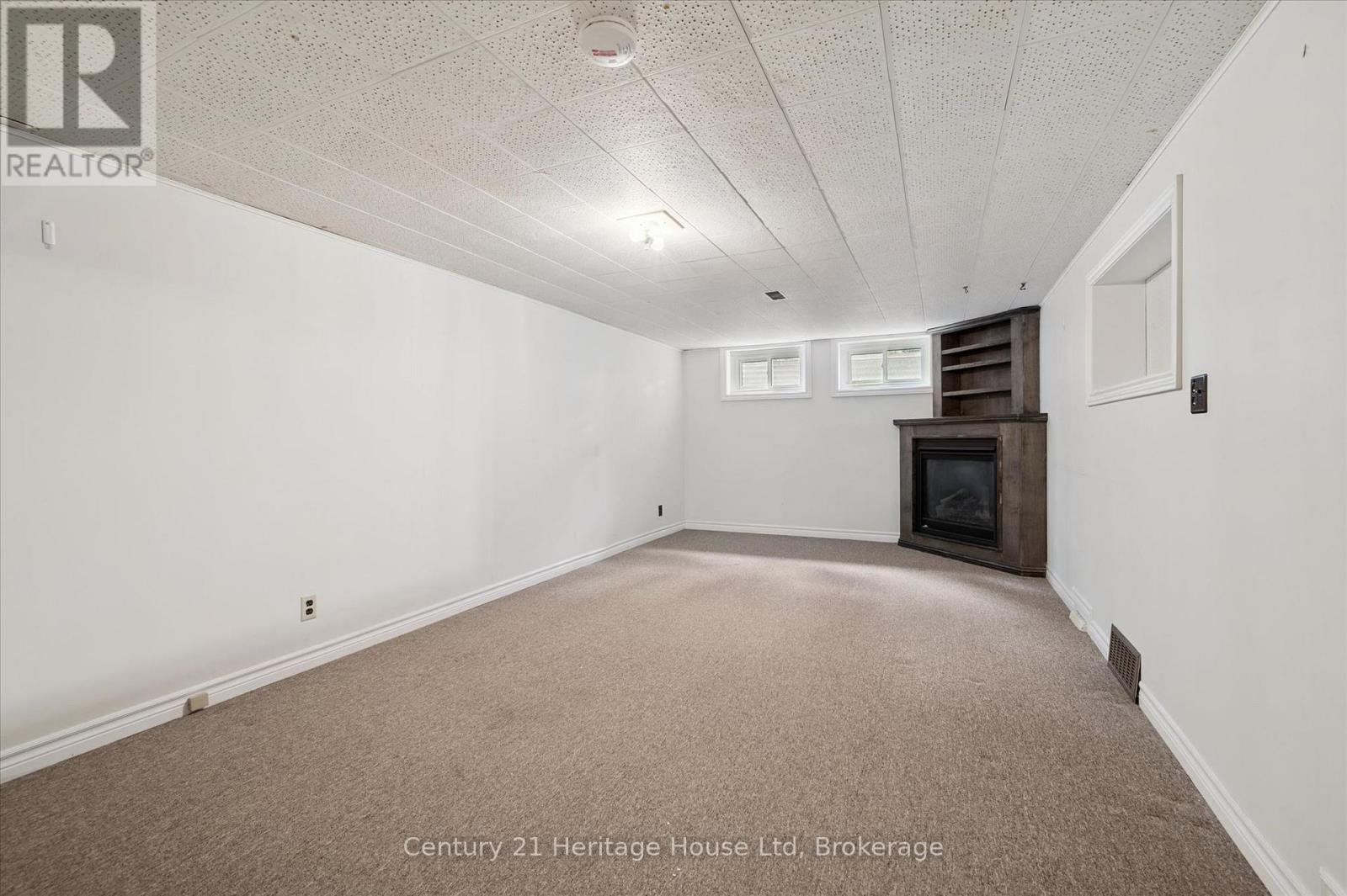470 CAMERON STREET - 26
