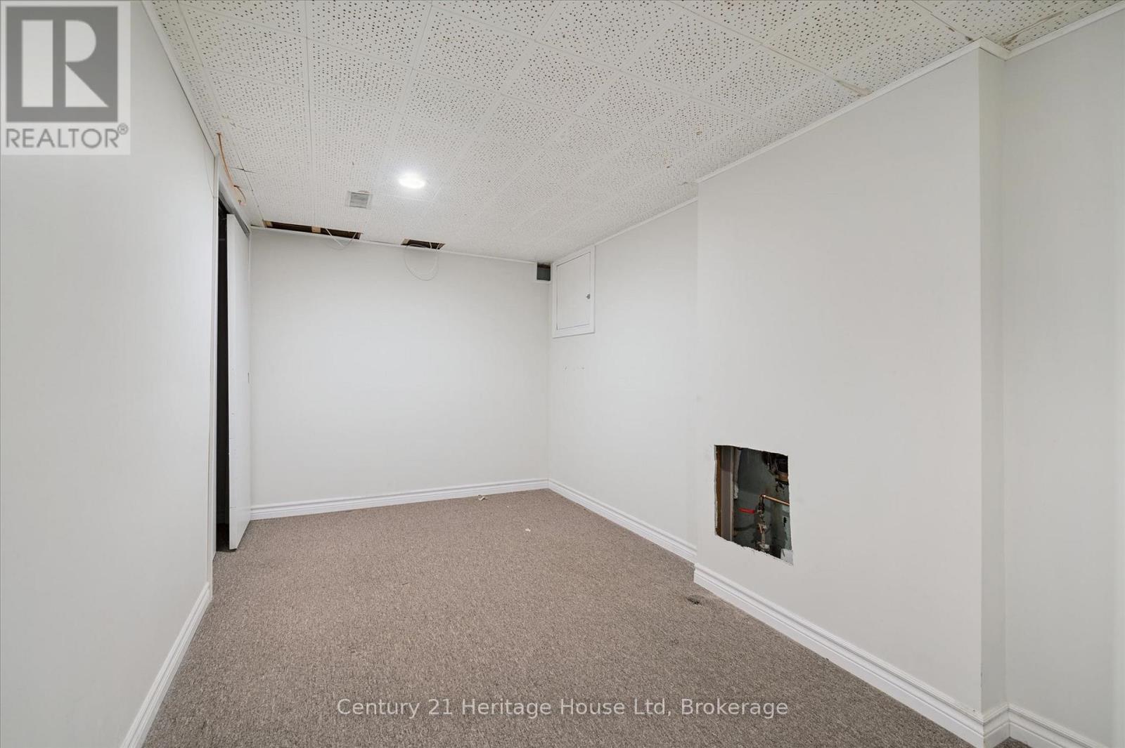470 CAMERON STREET - 29