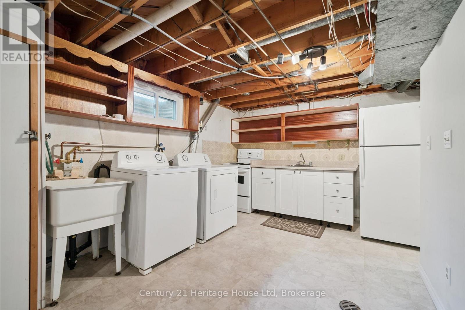 470 CAMERON STREET - 31