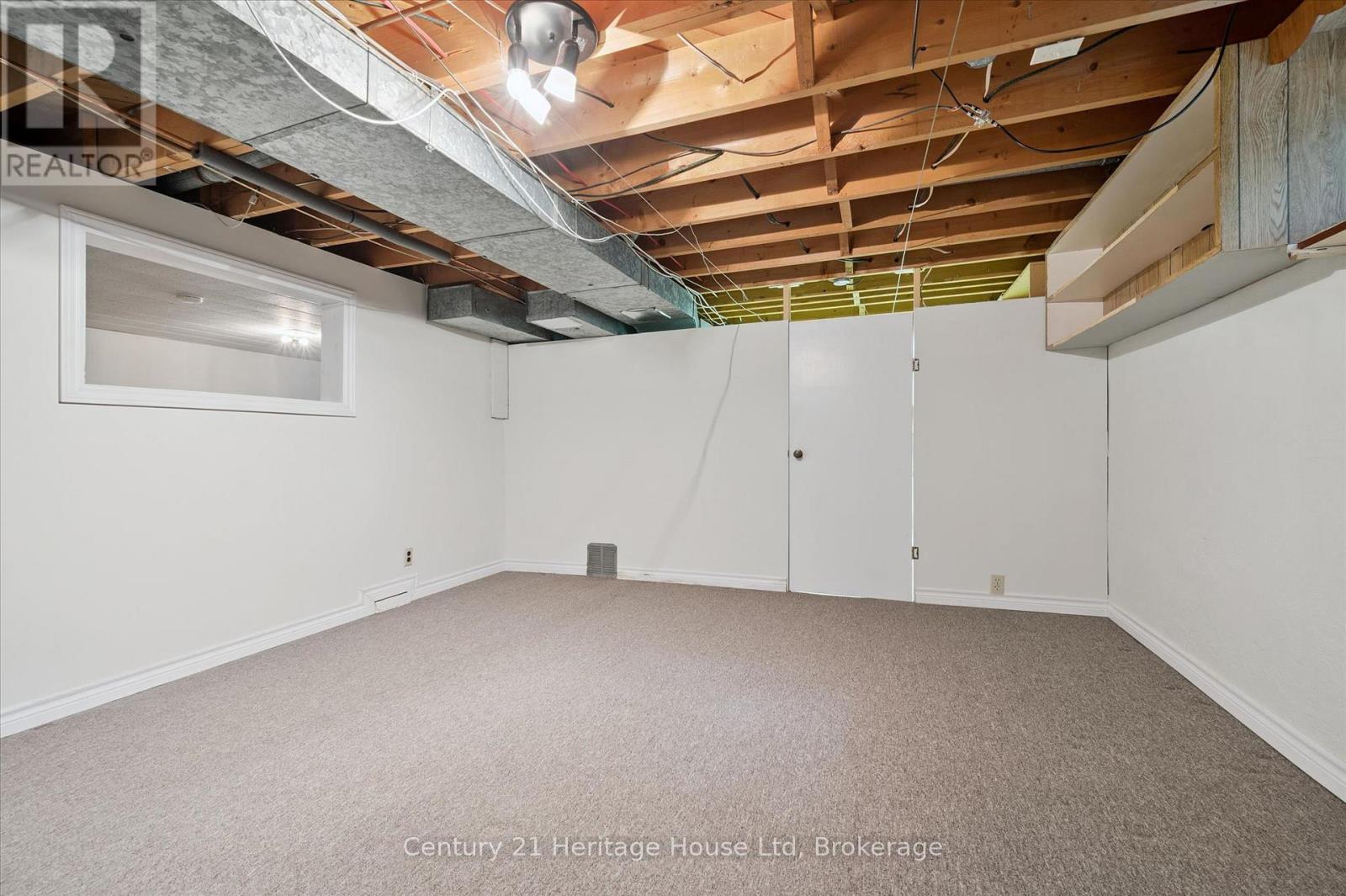 470 CAMERON STREET - 34