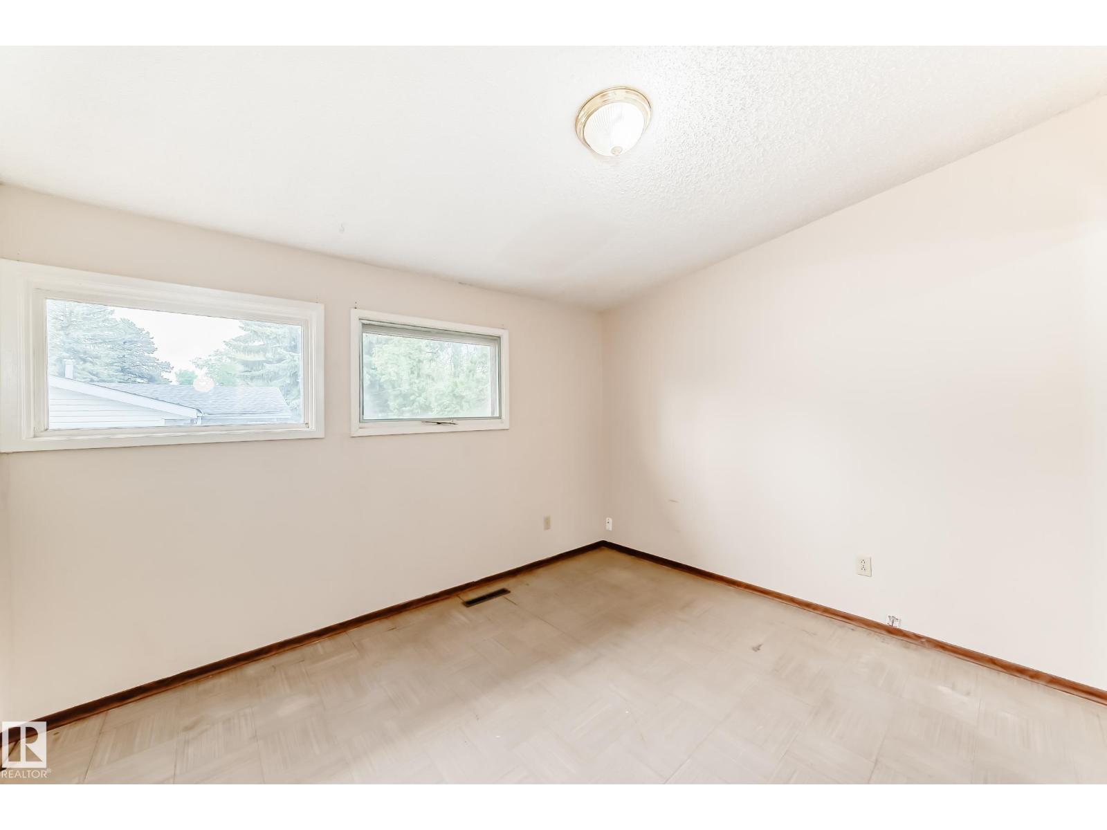 128 PINE ST — photo 19
