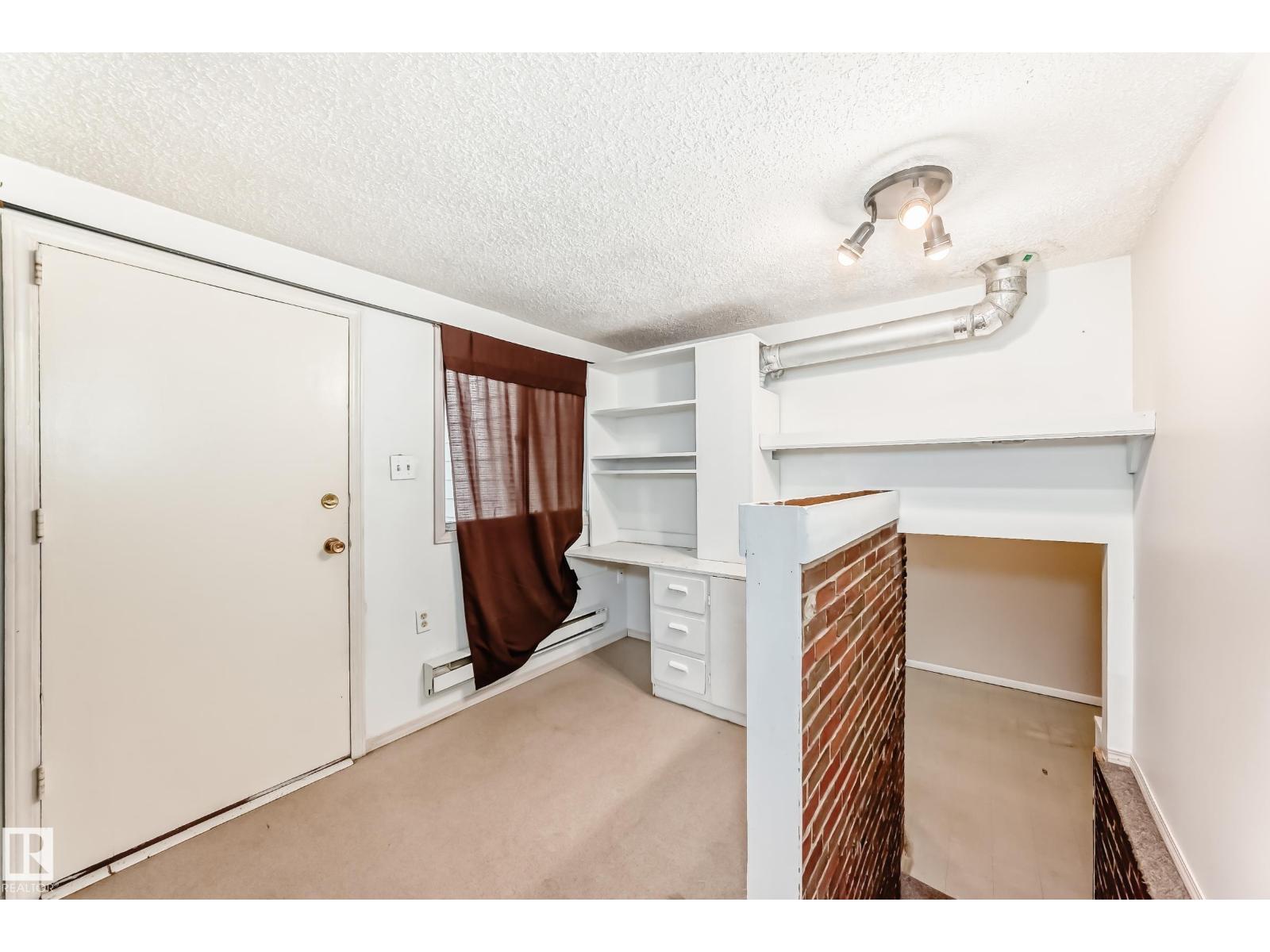 128 PINE ST — photo 30