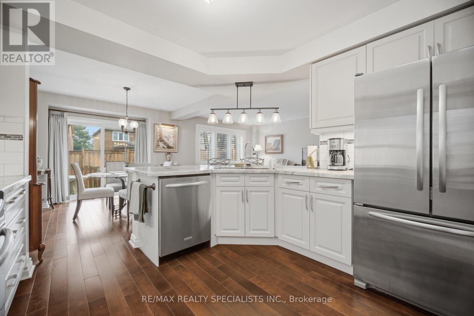 #73 5480 GLEN ERIN DRIVE - Image 3