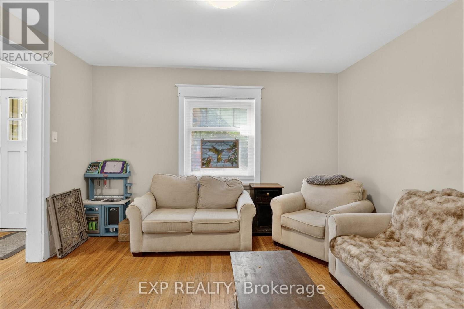 498 MCDONNEL STREET - 10