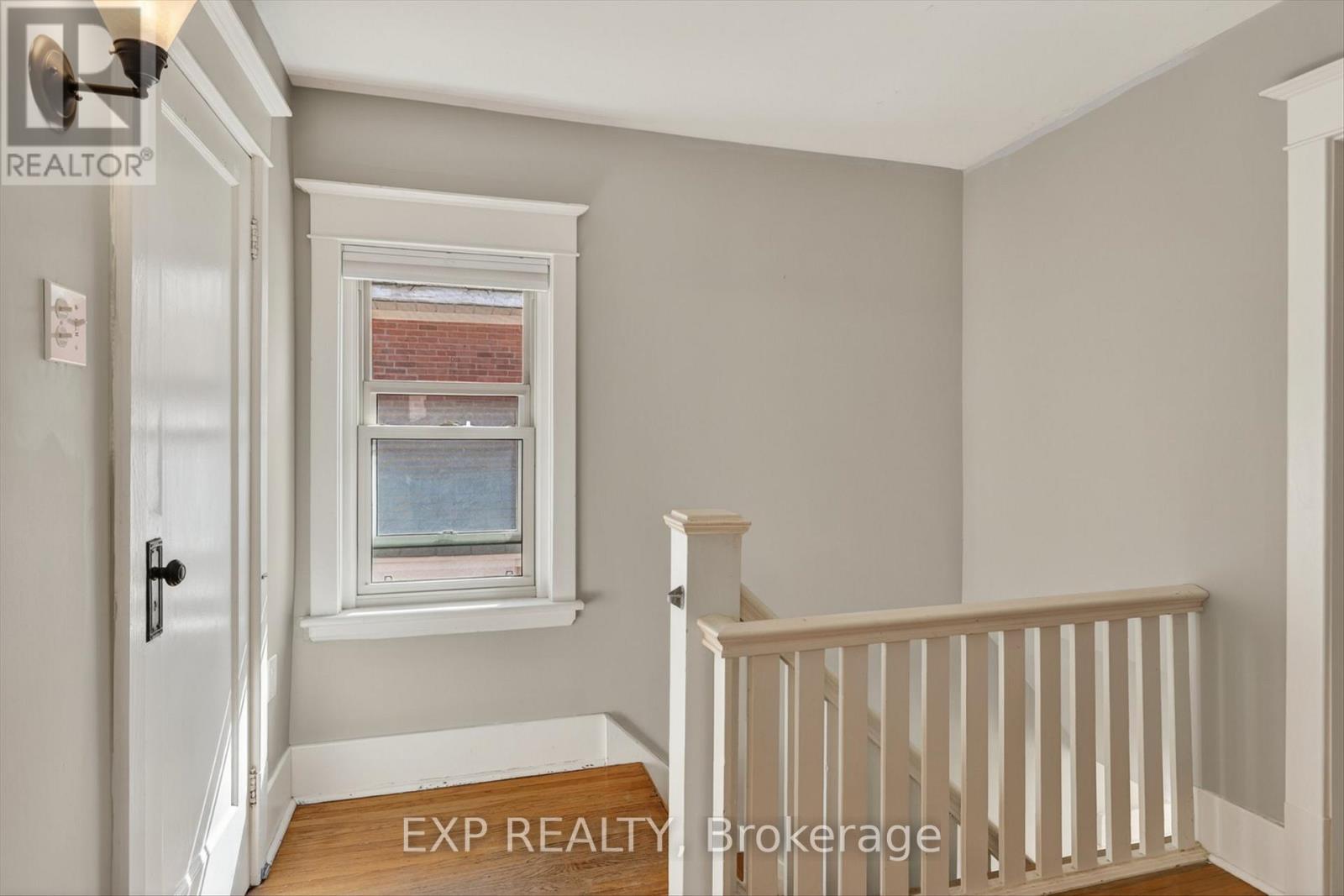 498 MCDONNEL STREET - 21