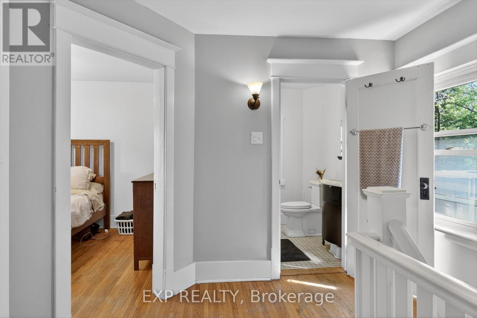 498 MCDONNEL STREET - 23