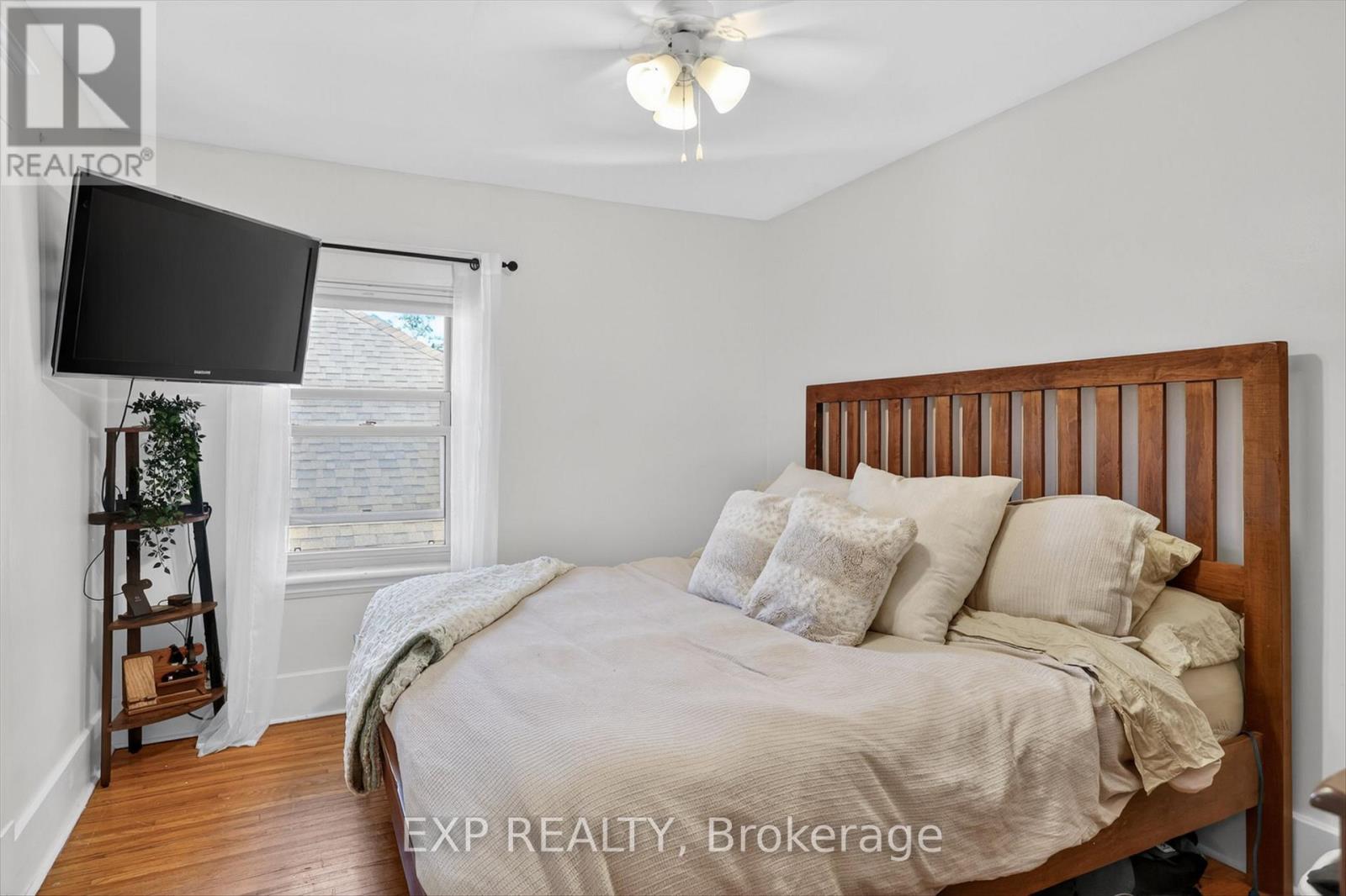 498 MCDONNEL STREET - 26