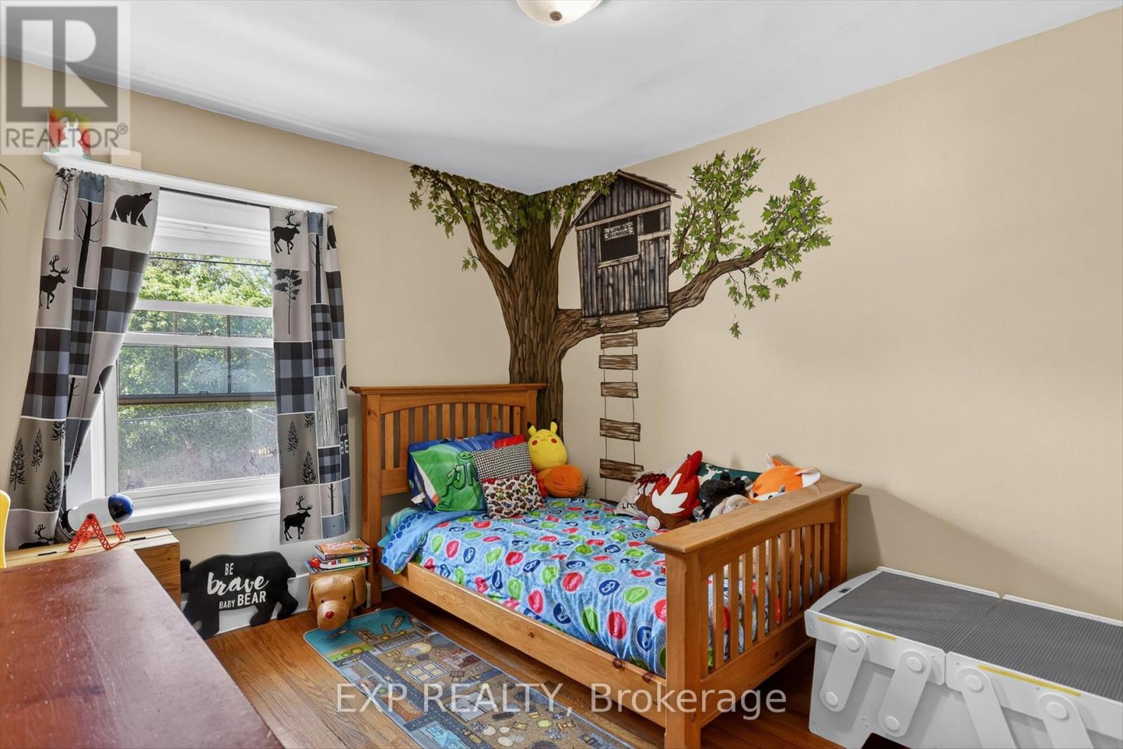 498 MCDONNEL STREET - 28