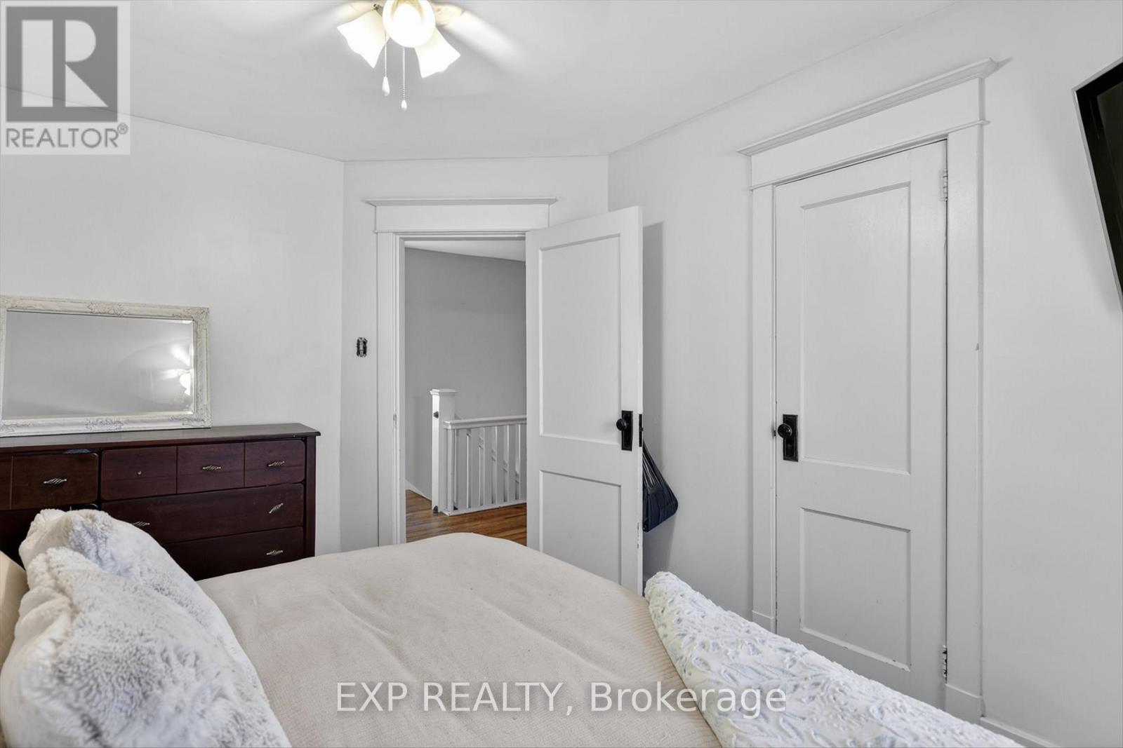 498 MCDONNEL STREET - 27