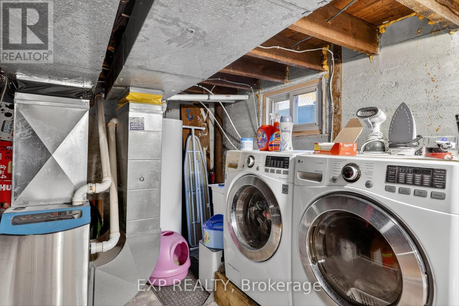 498 MCDONNEL STREET - 32