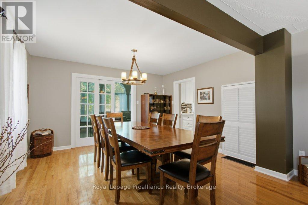 218 LOCK ROAD - 14