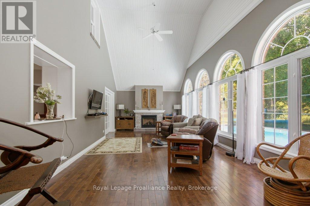 218 LOCK ROAD - 18