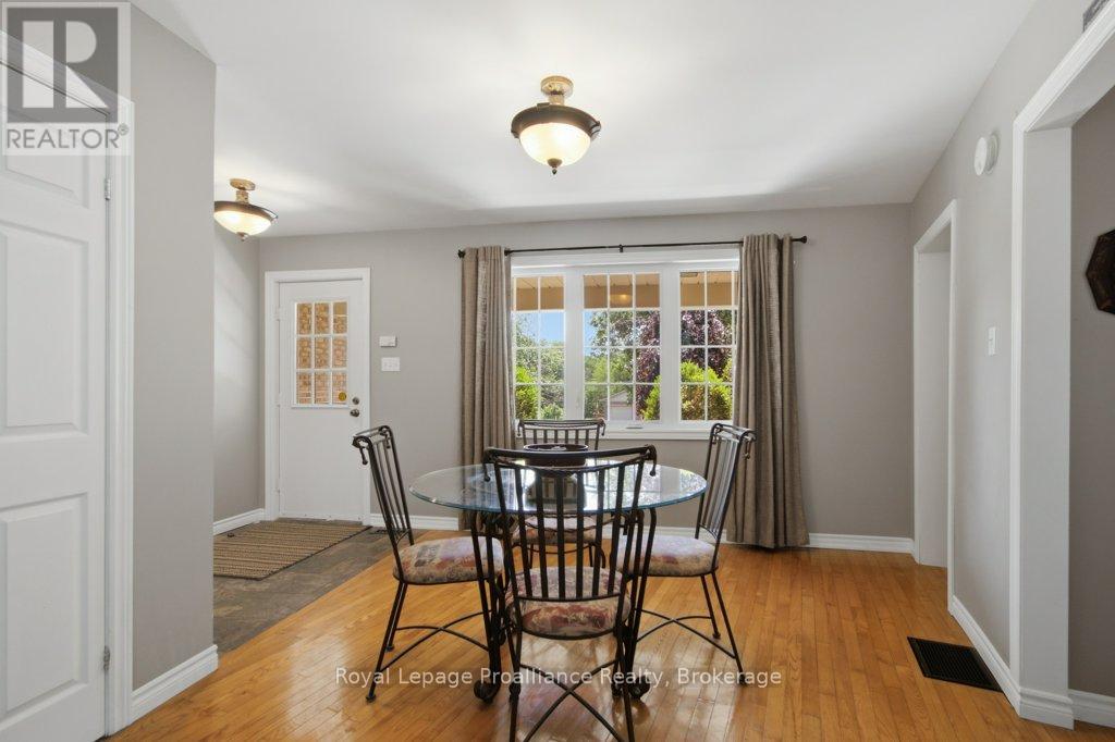 218 LOCK ROAD - 19