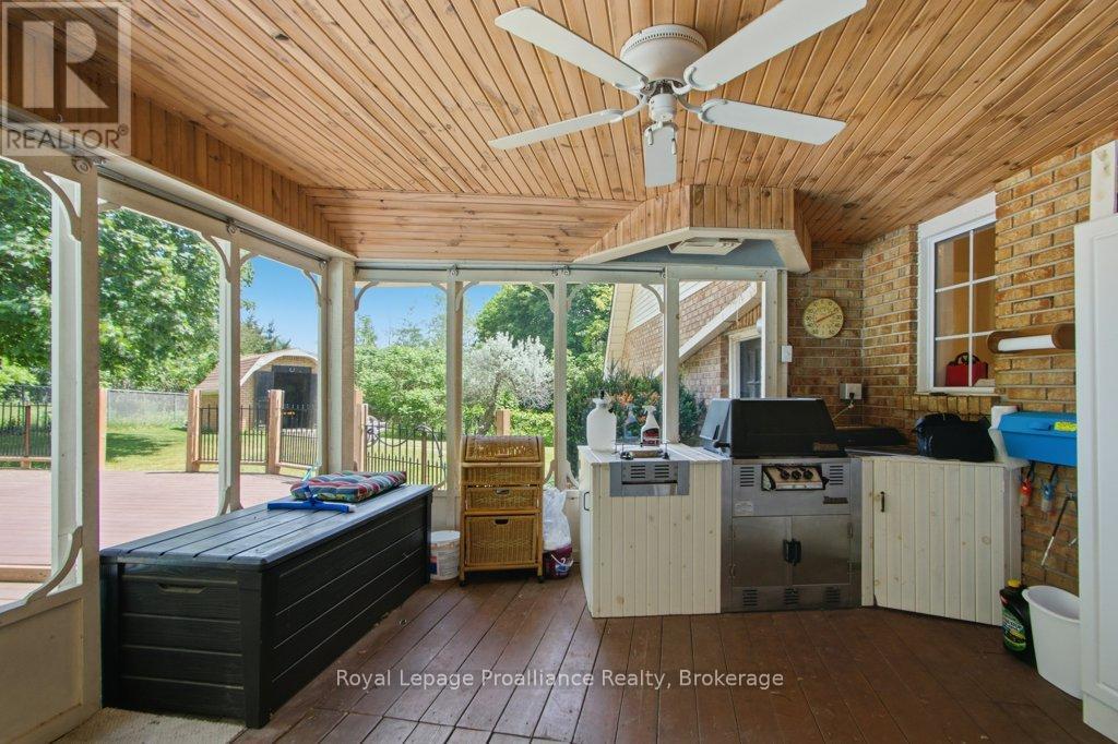 218 LOCK ROAD - 20