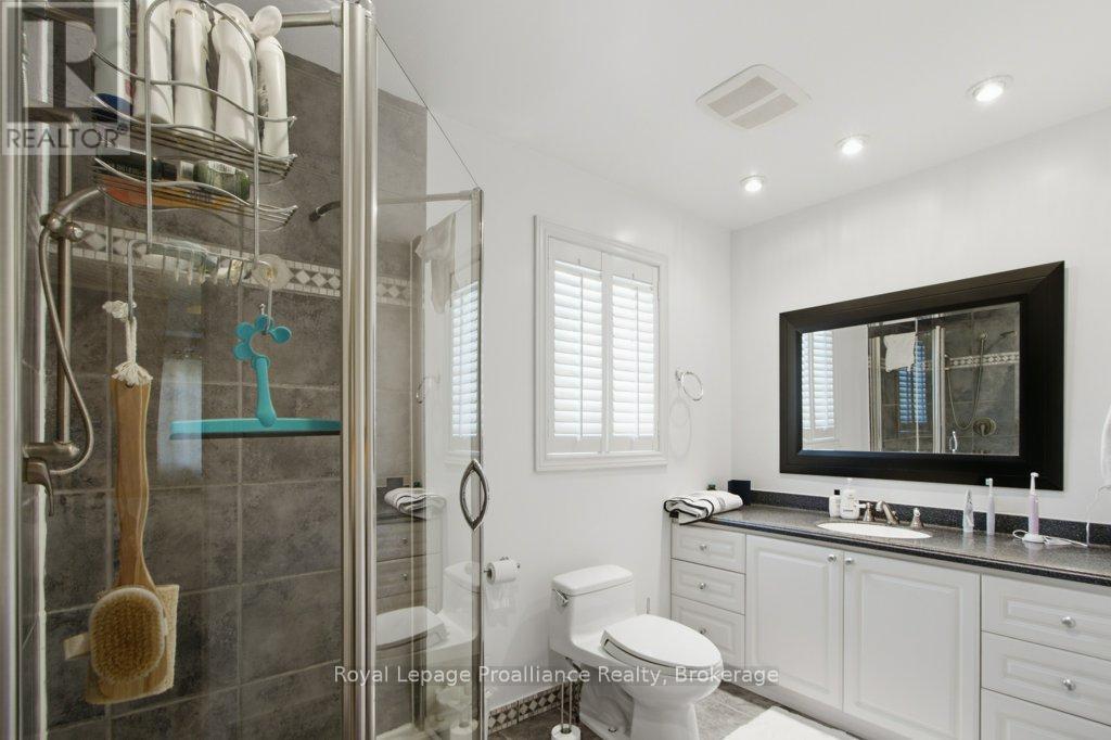 218 LOCK ROAD - 28